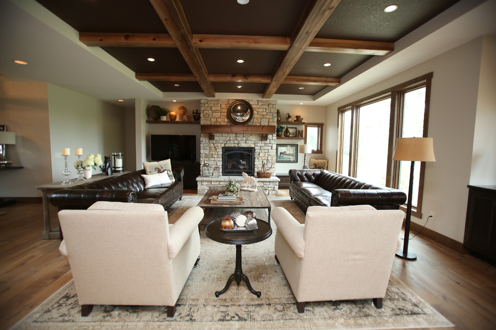 Home design - transitional home design idea in Minneapolis