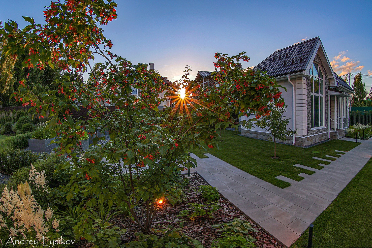 Ландшафтная фотосъемка коттеджного участка