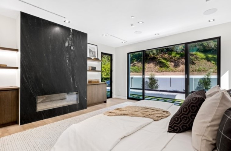 Hutton Drive 90210