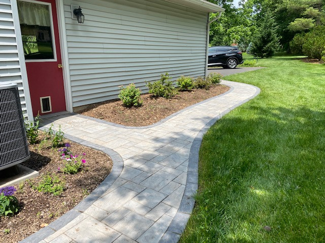 Walkway/Patio