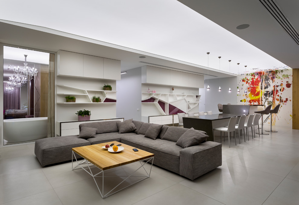 On the verge of illusion