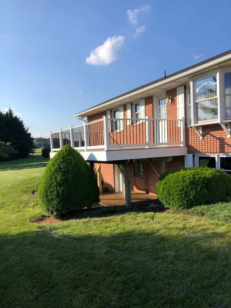 Sykesville Trex  Deck