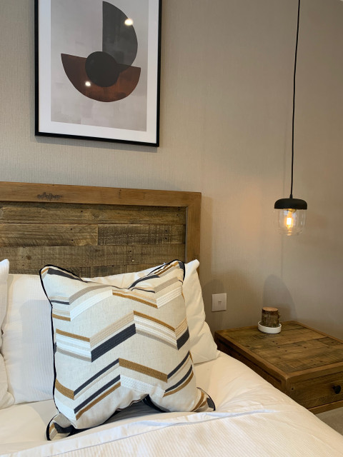 Leighton Buzzard modern-bedroom