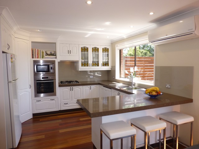 Kitchen transitional-kitchen