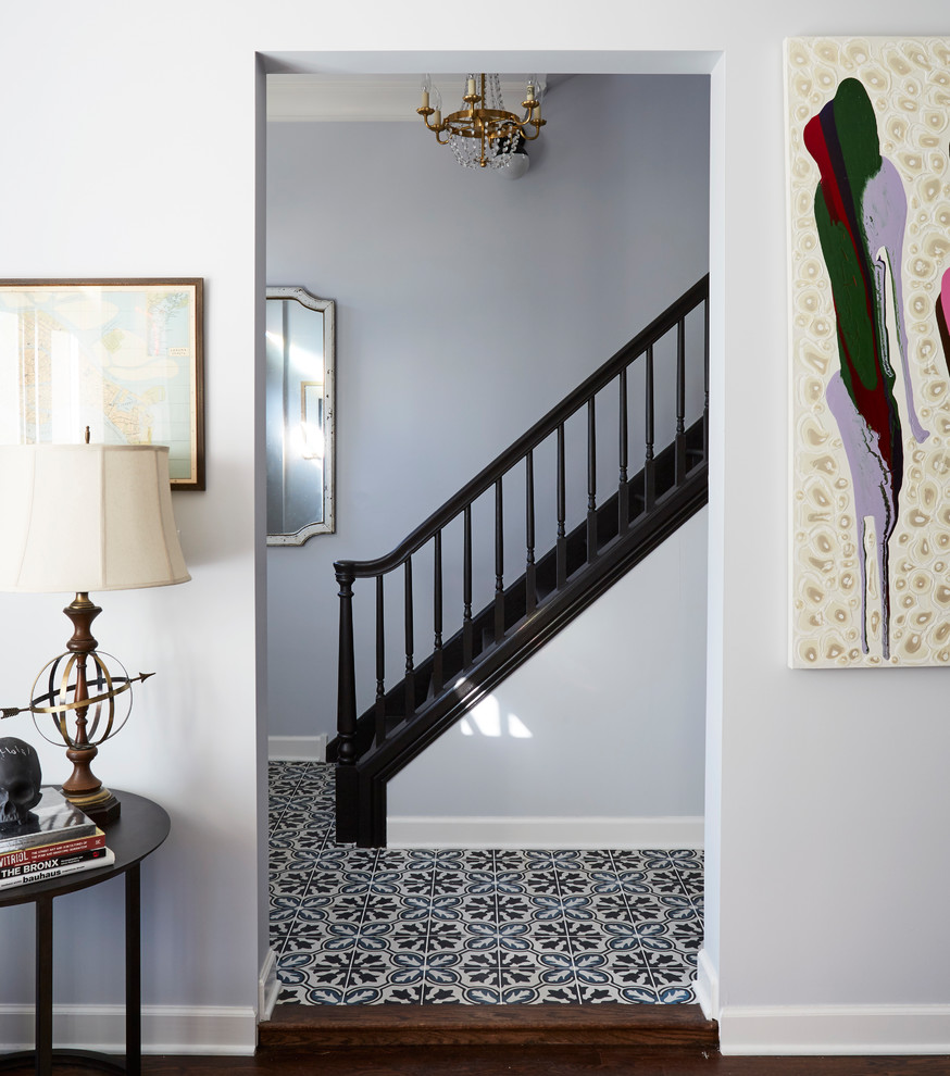 Inspiration for a transitional home design remodel in Chicago