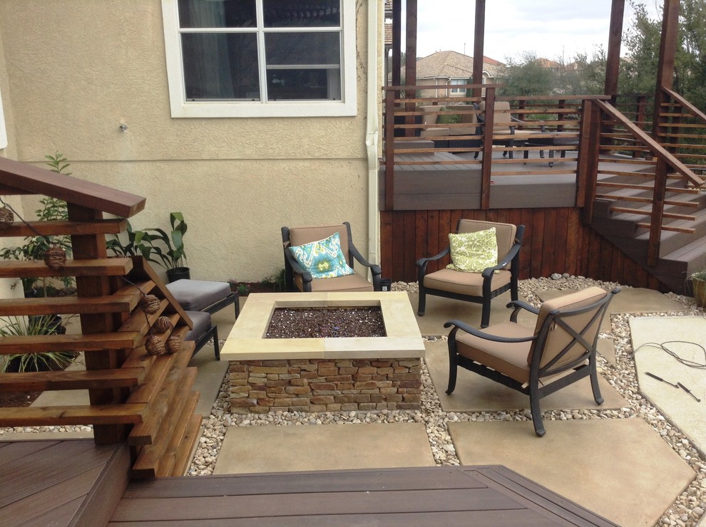 Patio - transitional patio idea in Austin