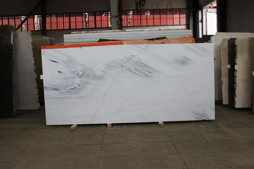 Белый мрамор