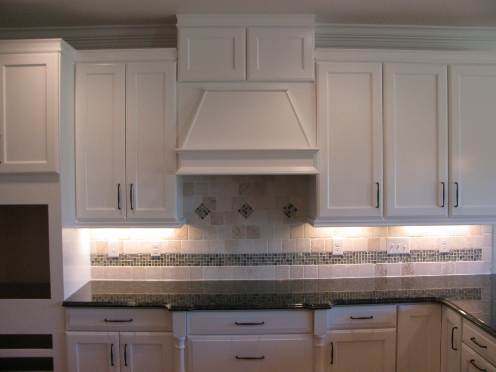 Inspiration for a transitional kitchen remodel in Raleigh