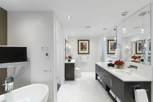 White Bathroom Design Countertops Interested Advice Balanced Story Forward Tips Blending Creating Gold Traditional Black