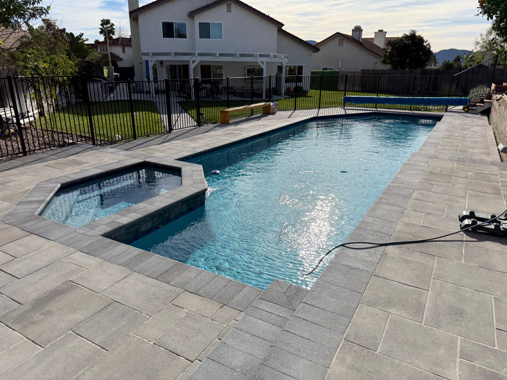 Aqua White - Mini Pebble Finish