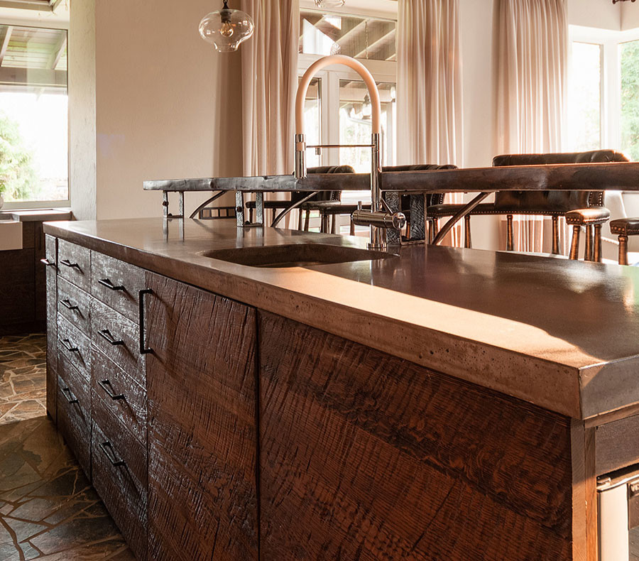 Столешница из массива дерева для кухонного острова Аметис