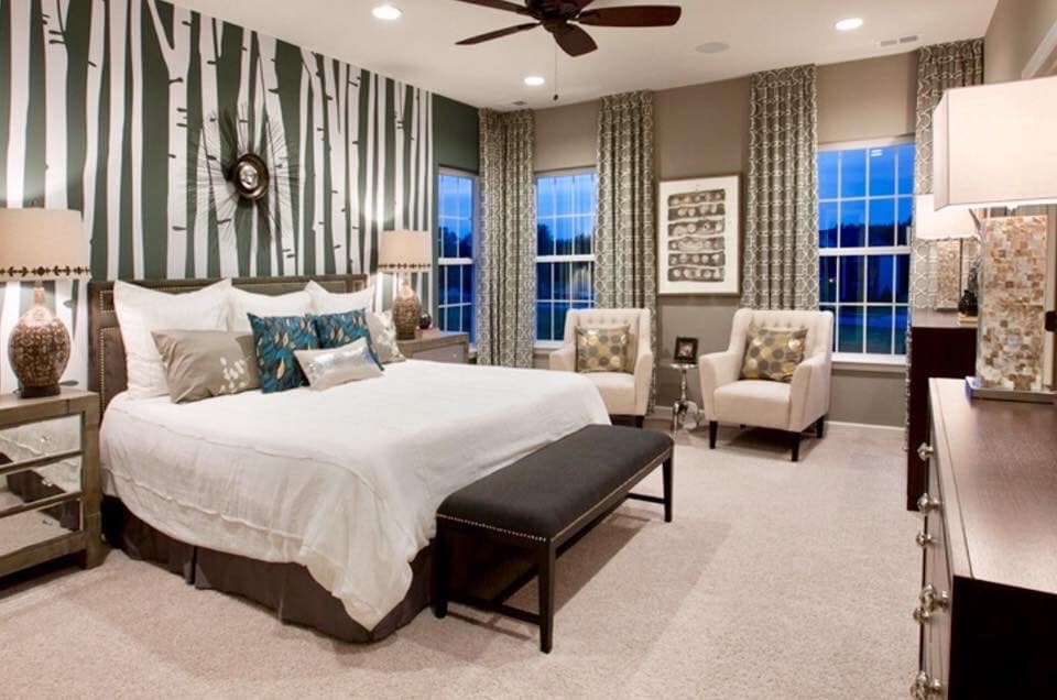 Inspiration for a transitional home design remodel in Chicago