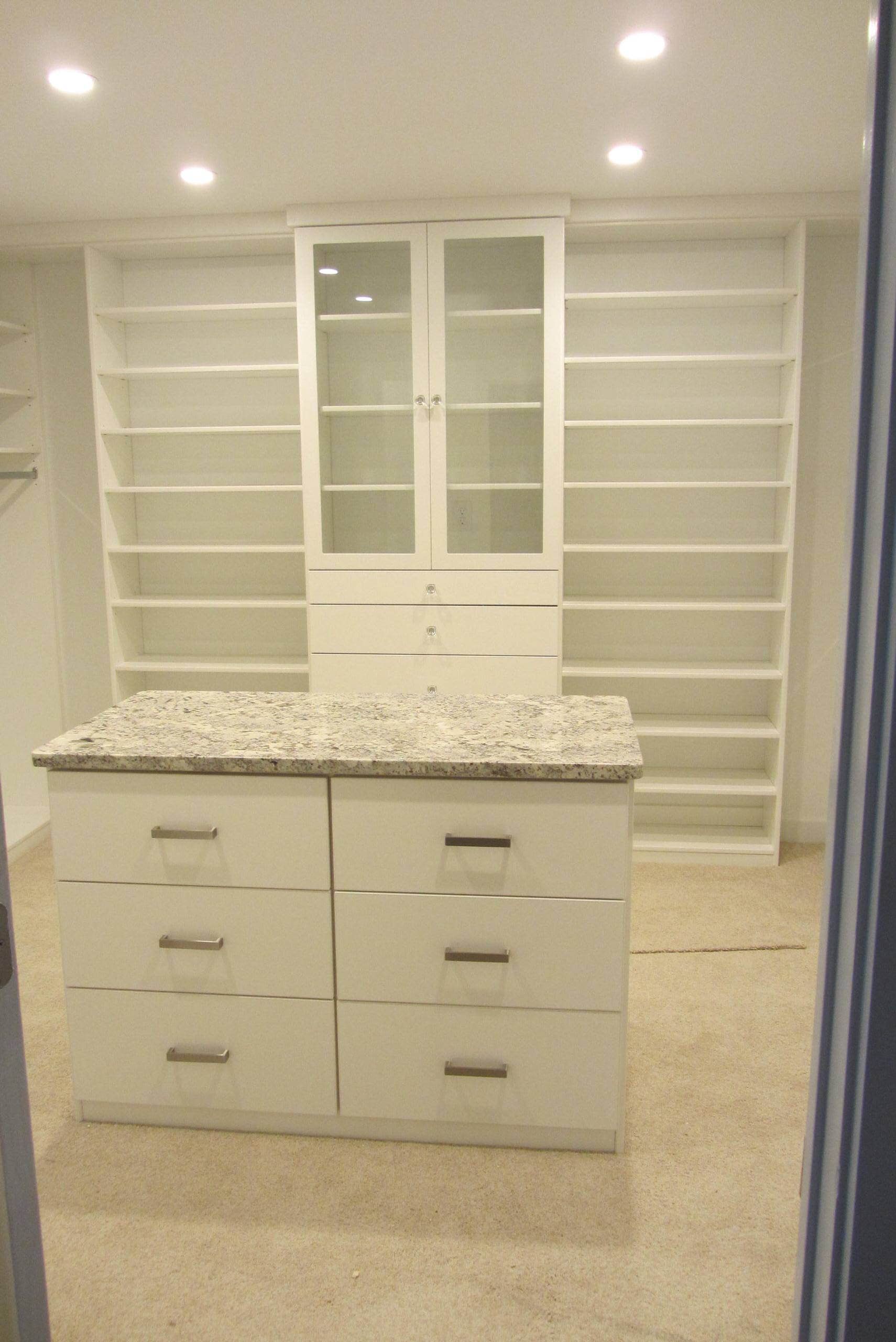 Master Closet Laundry Center Combo