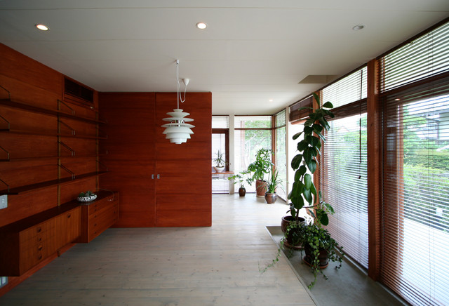 GARDEN TERRACE mid-century