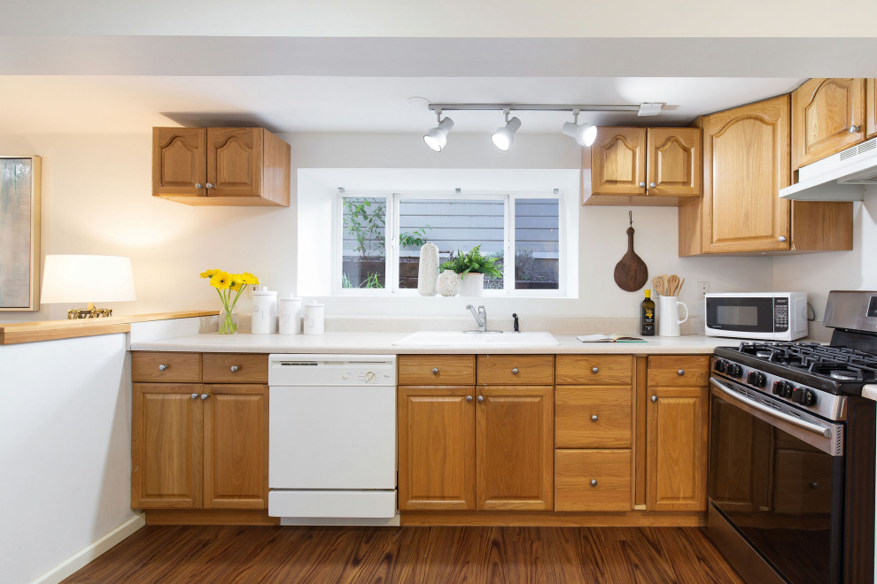 Eclectic kitchen photo in Seattle