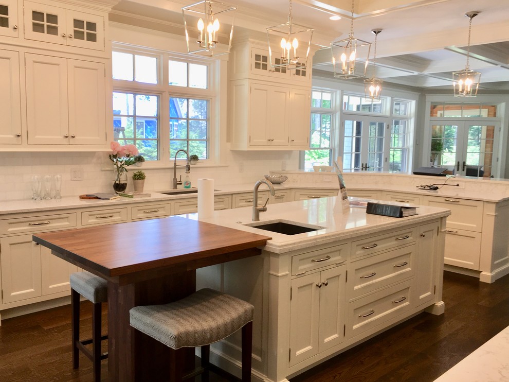 Kitchen - transitional kitchen idea in Boston