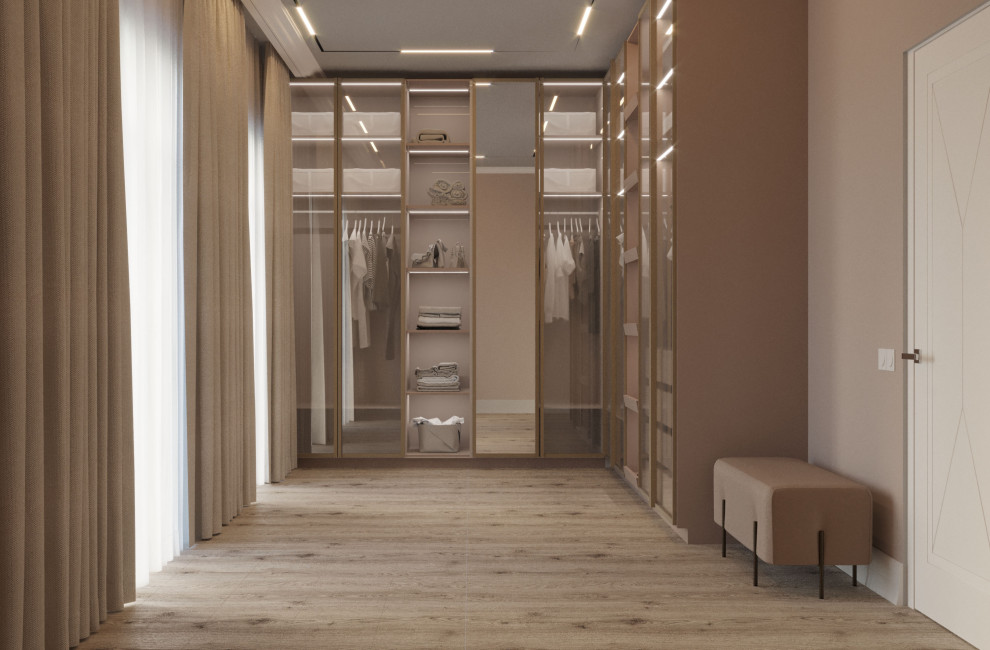 Дом для семьи. Гардероб.