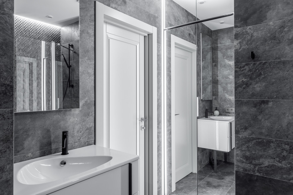 4-х комнатная квартира с черно-белой геометрией