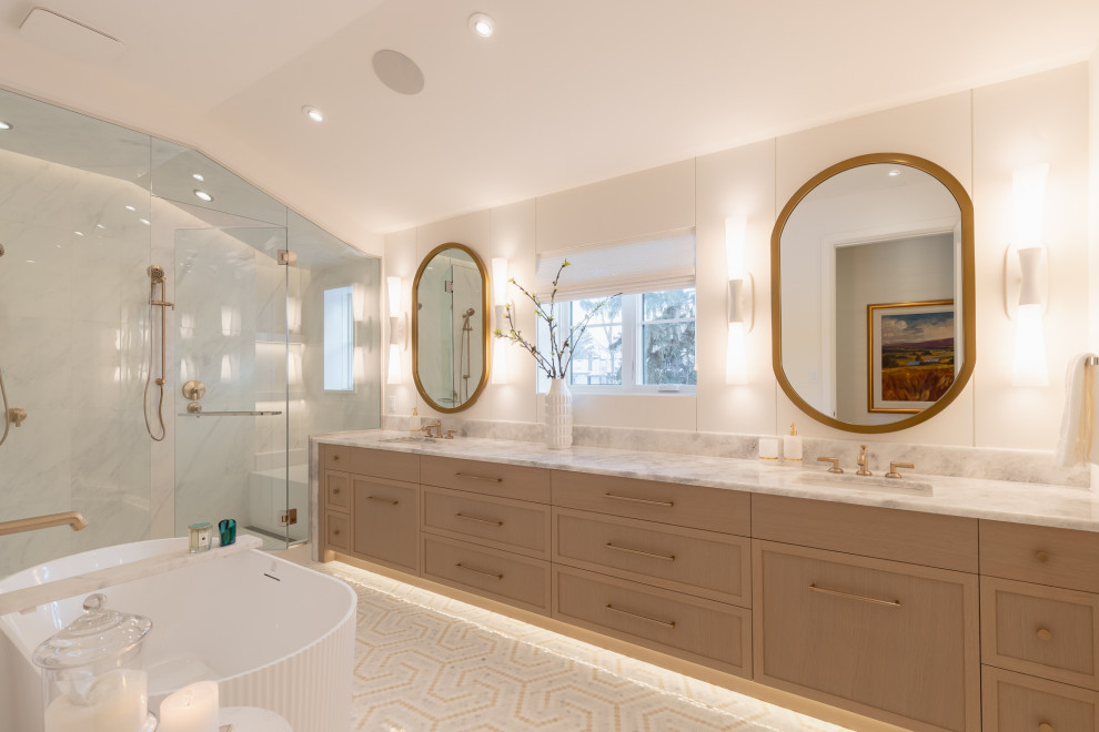 Example of a transitional bathroom design in Calgary