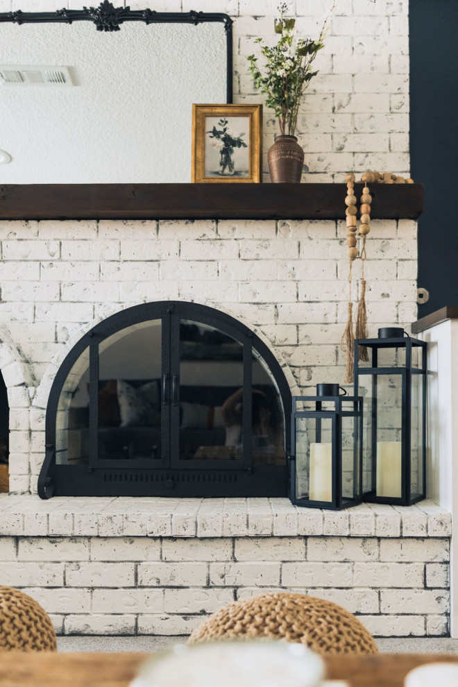 Inspiration for a rustic basement remodel in Minneapolis