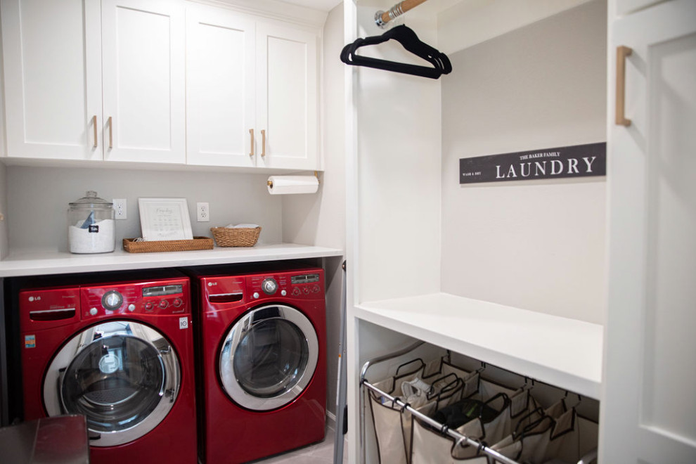 New Kitchen + Laundry