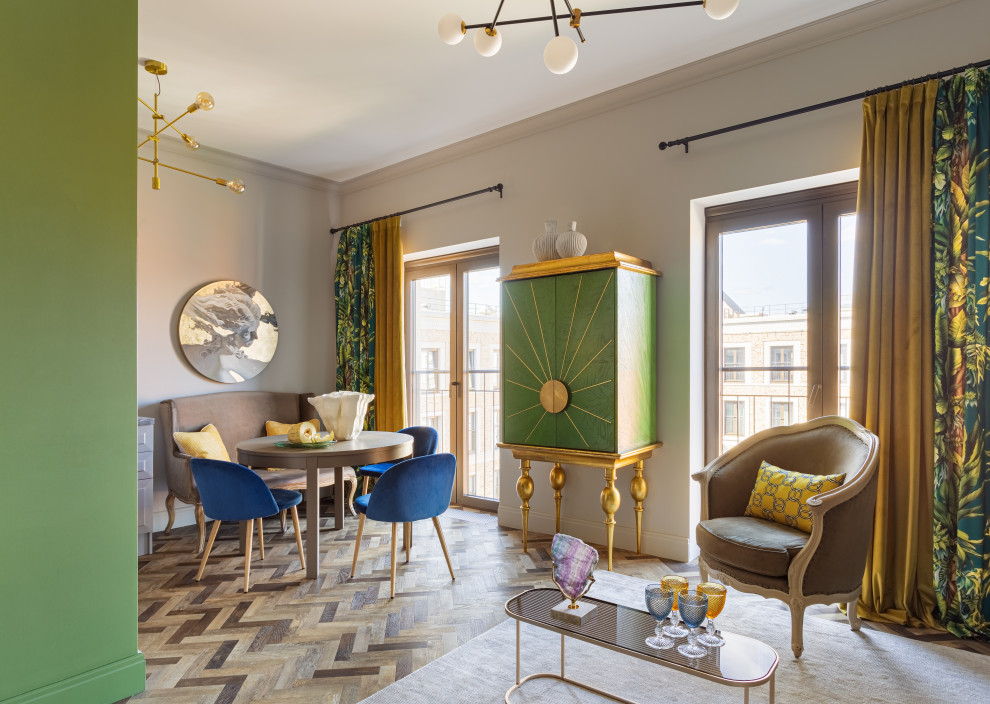 Интерьер квартиры в сочных оттенках с текстилем от Pierre Frey