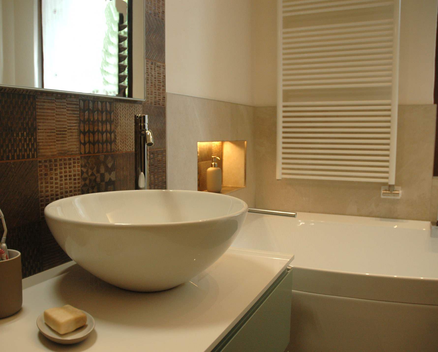 LAVABO IN APPOGGIO