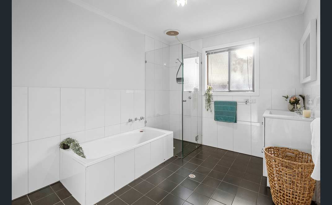 16 Osterley Avenue, Bridgewater