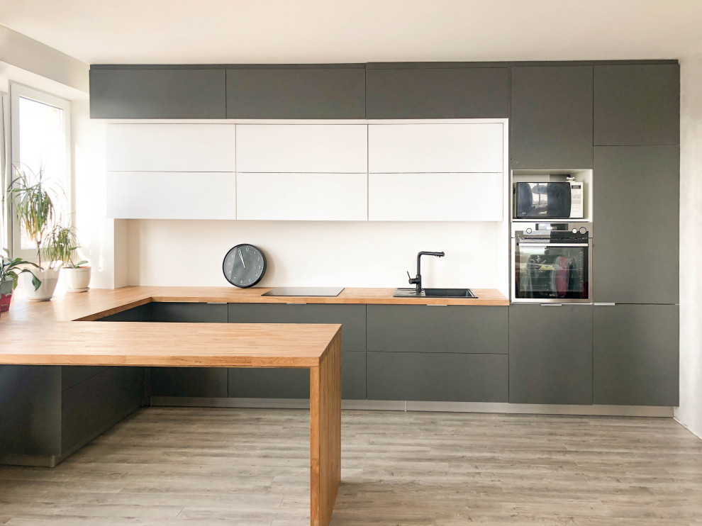 Кухня в ЖК Романовъ