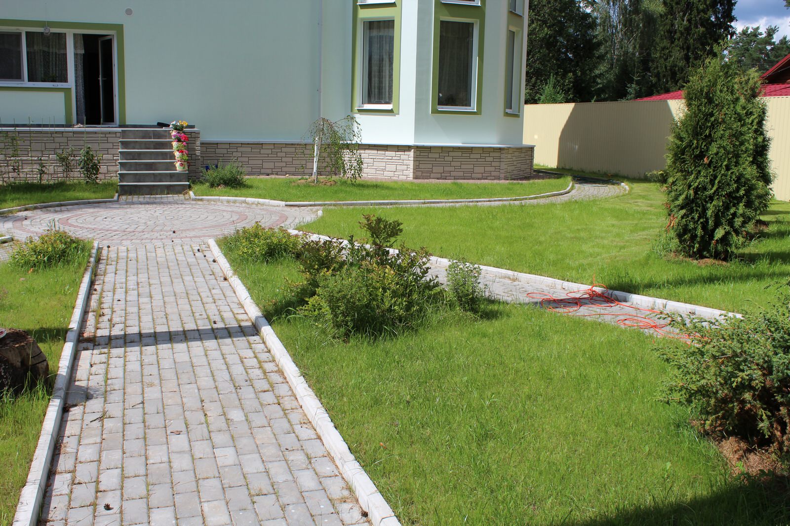 Отделка загородного дома и благоустройство территории, п. Вырица, Гатчинский р-н