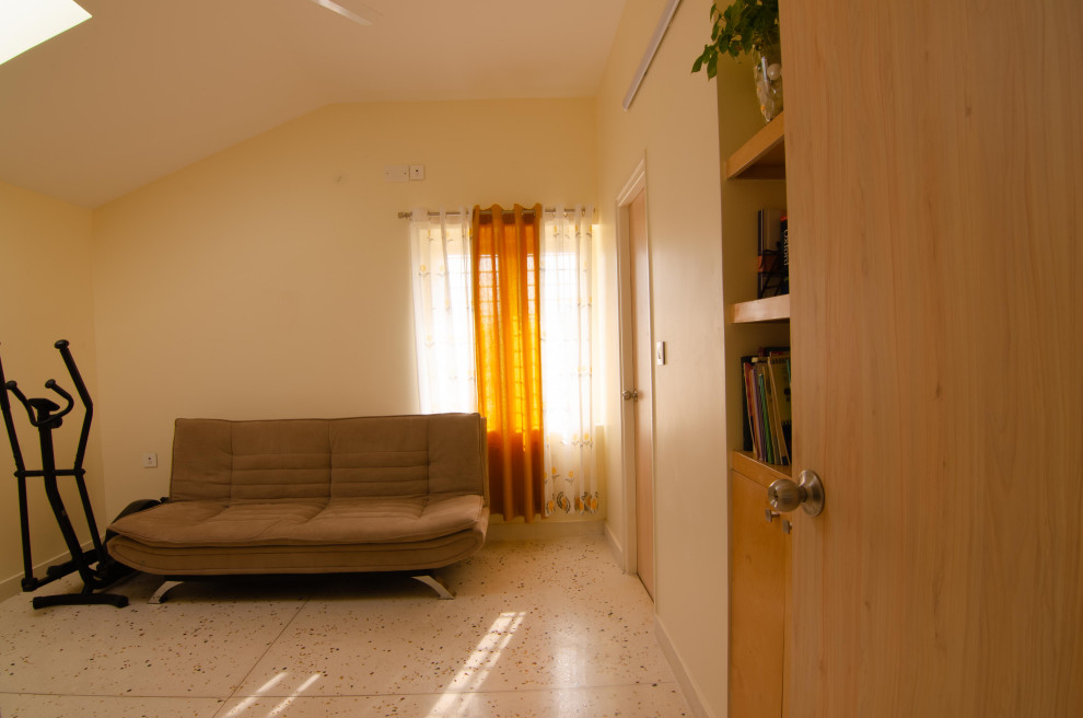 Design ideas for a contemporary living room in Bengaluru.