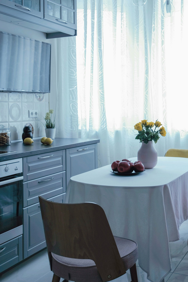 Двухкомнатная квартира для молодой девушки