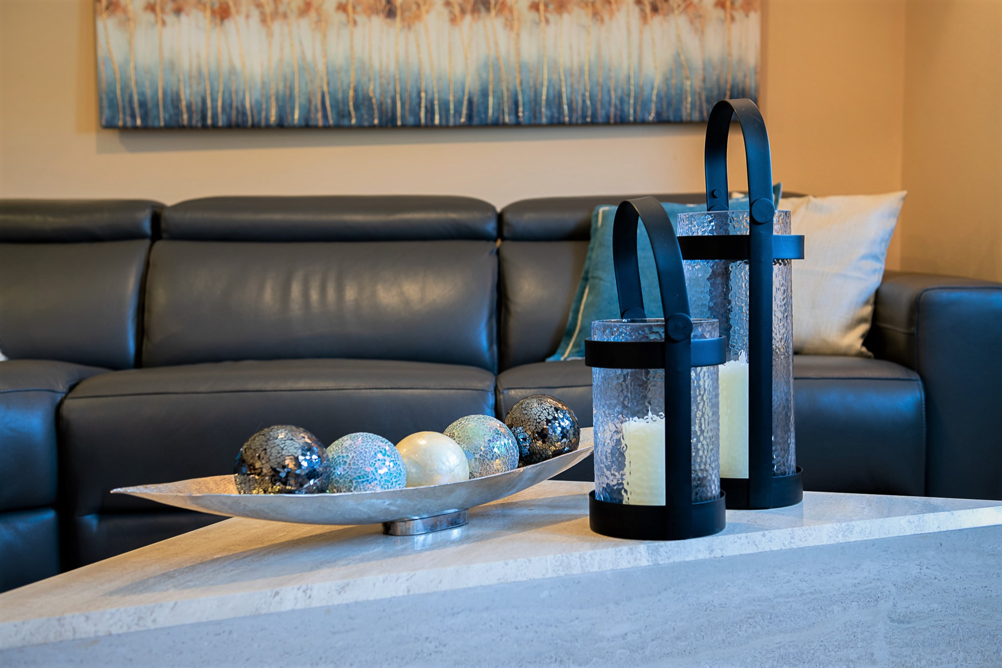 coffee table decor