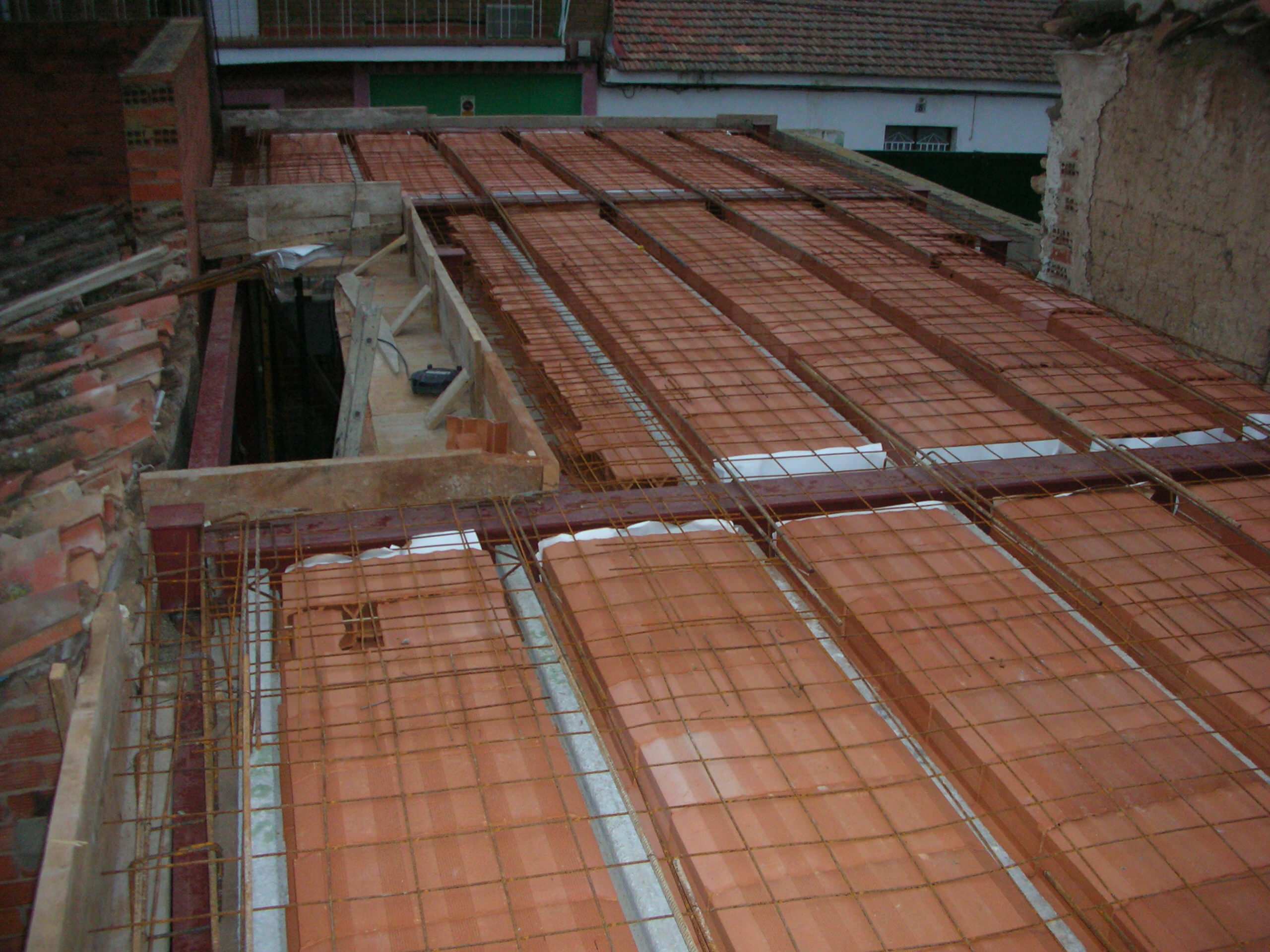 Edificio dos viviendas 157,70 metros cuadrados.