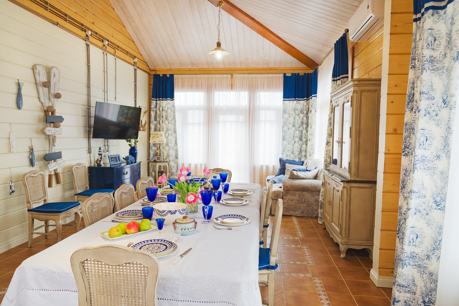 Деревянный дом в стиле  Кантри (230 кв м)