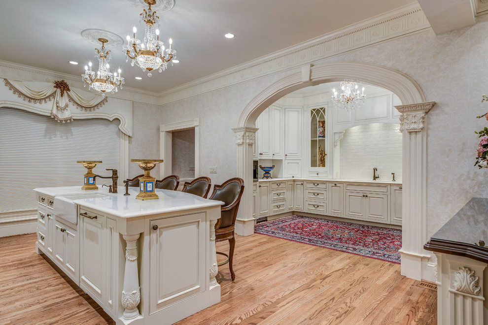 This is an example of a traditional kitchen in Nashville.