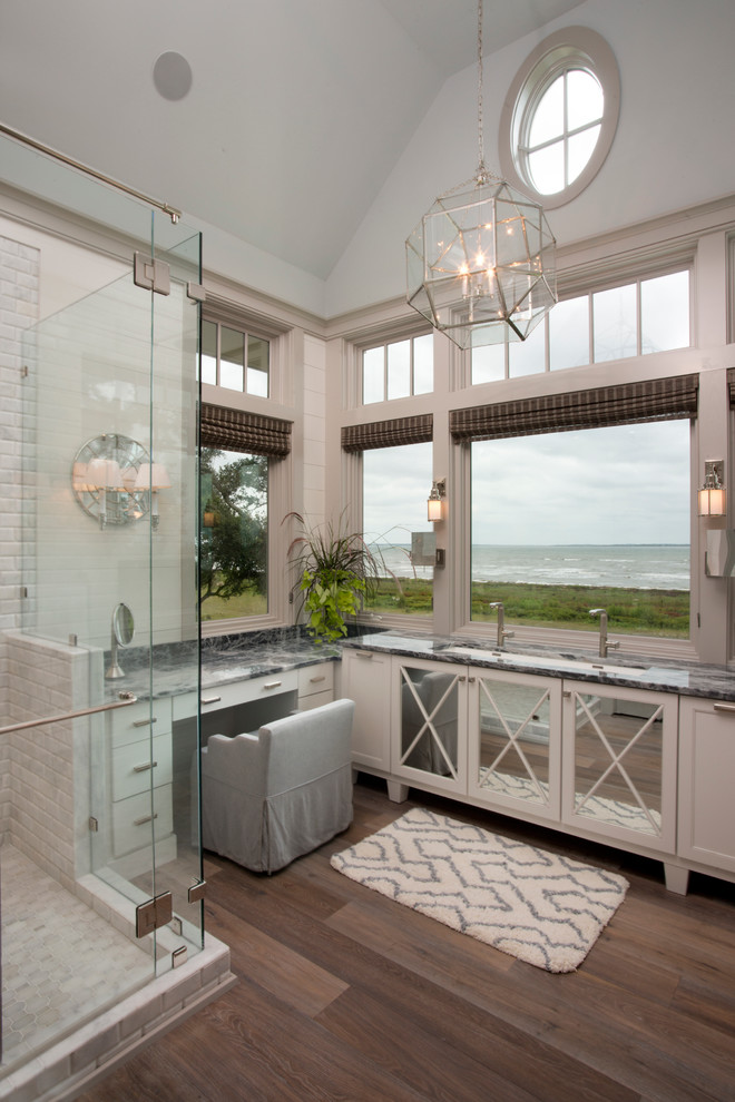 Bathroom - transitional bathroom idea