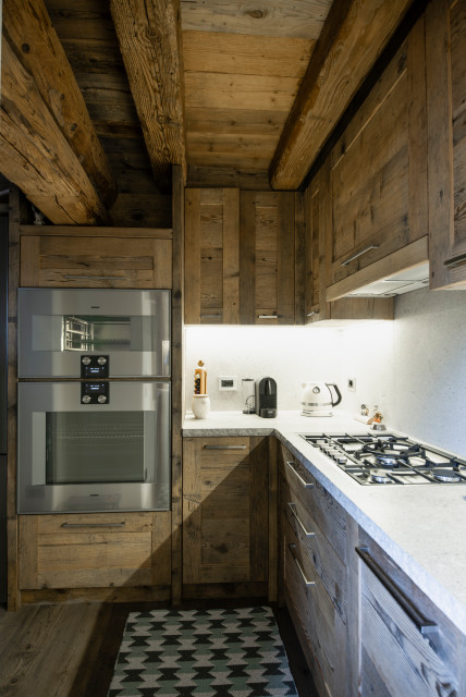 Un caldo rifugio rustic-kitchen
