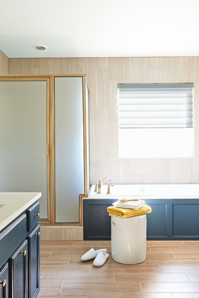 This is an example of a contemporary bathroom in Charlotte.