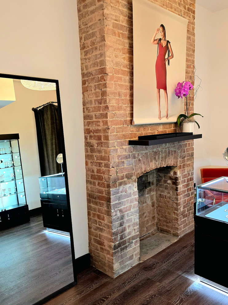 Couture brownstone boutique