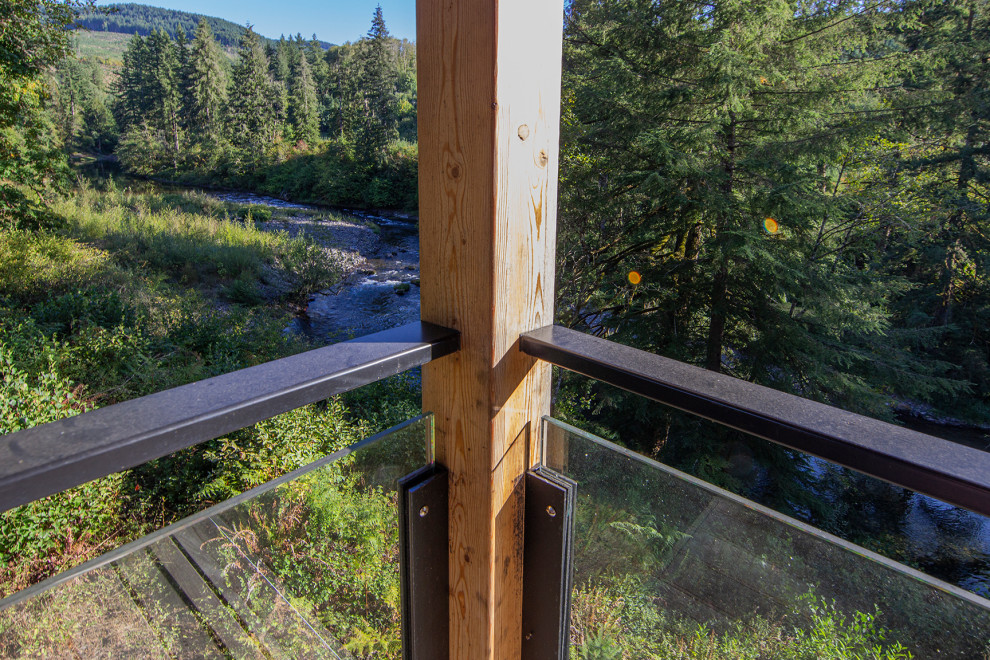 Kalama River Treehouse