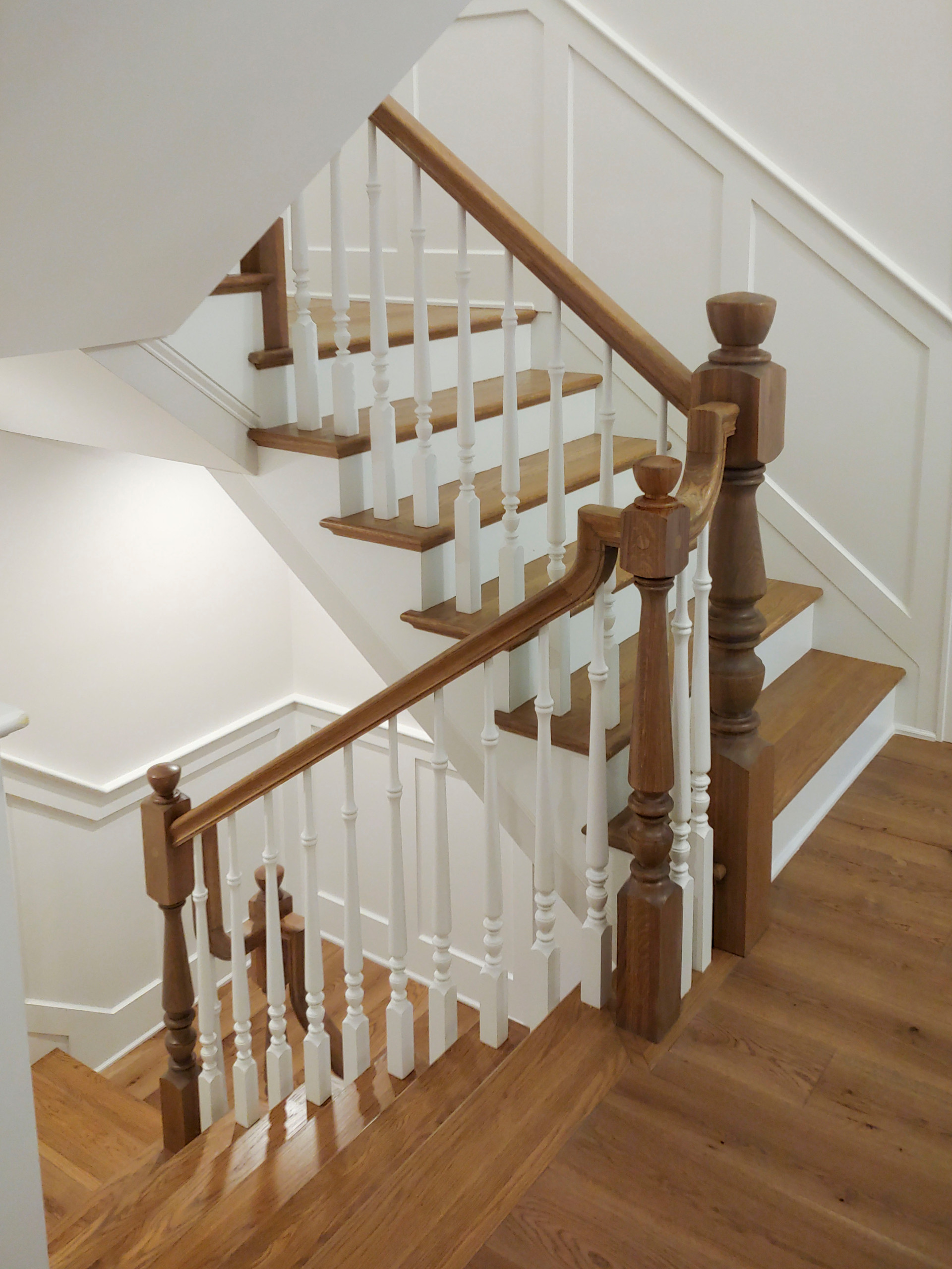 103_Classic Staircase with Stunning Handcrafted Oak Railing System, Aldie VA 201