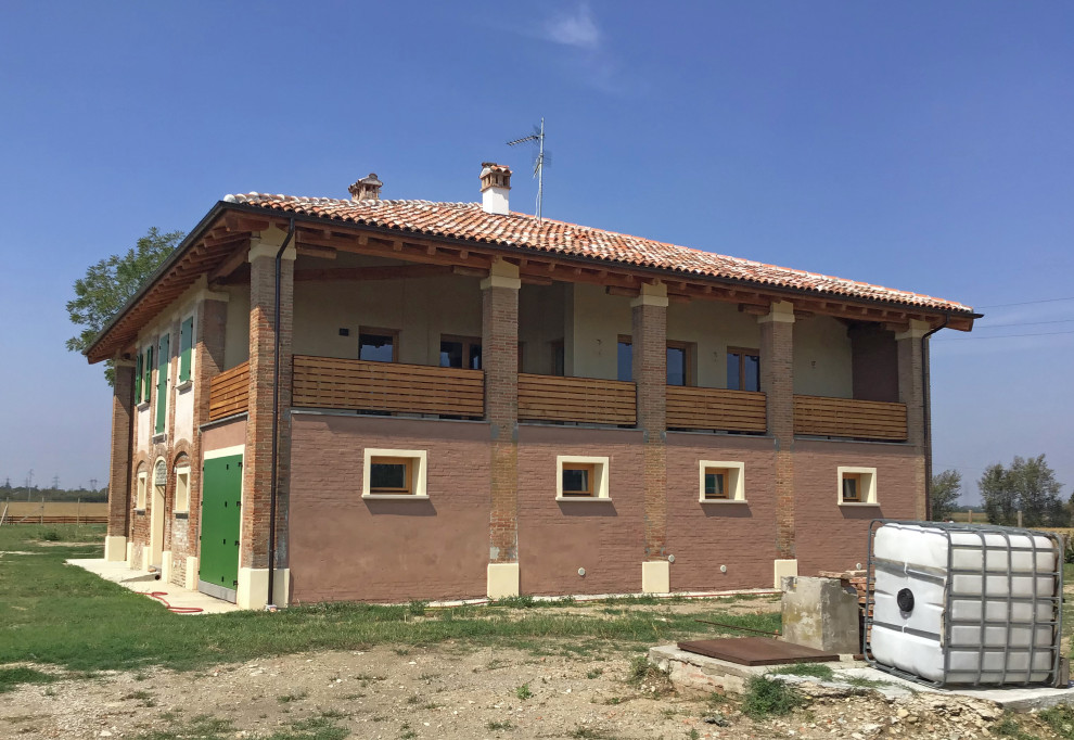 Recupero di un fienile dei primi 900 per una famiglia con figli