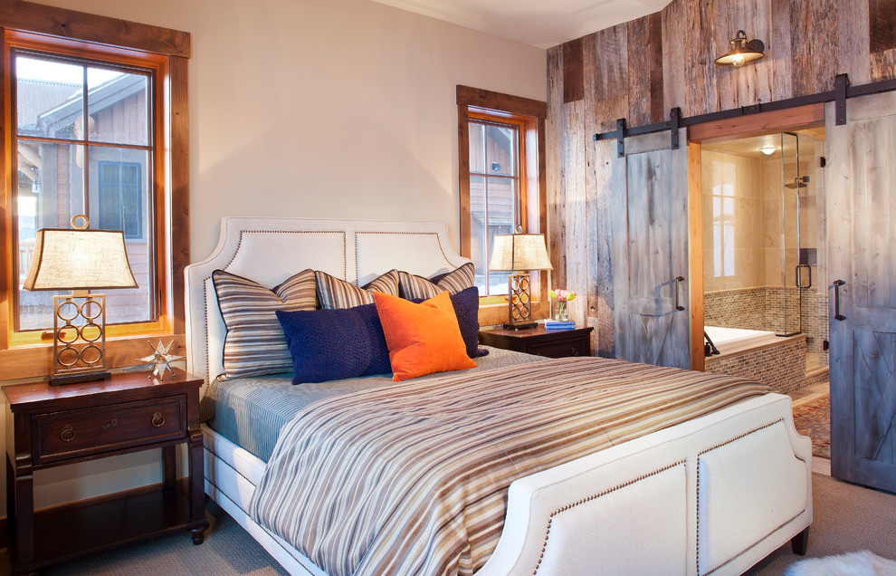 Mountain style home design photo in Denver