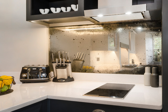 Striking Painted Shaker country-kitchen