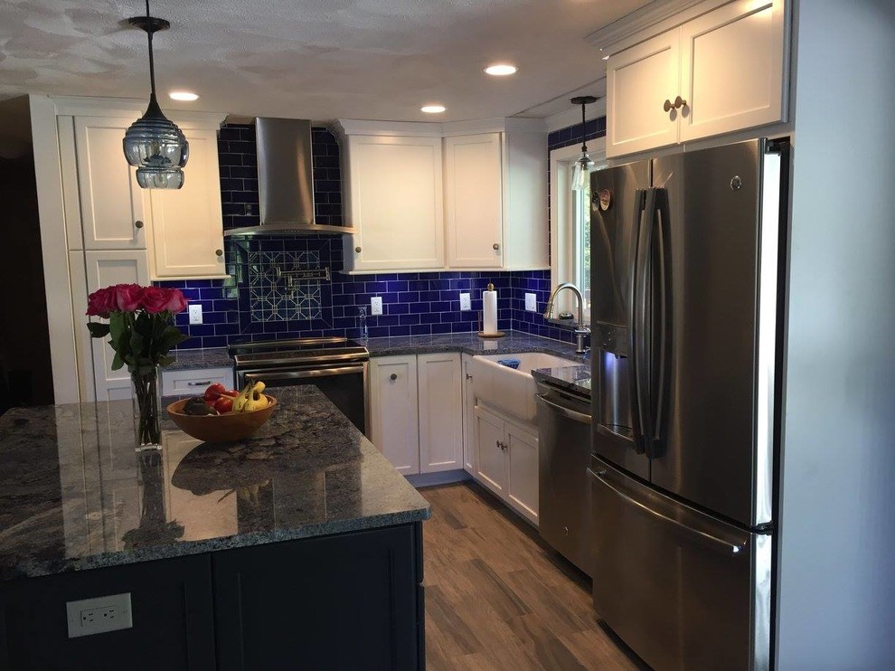 Kitchen - transitional kitchen idea in Boston