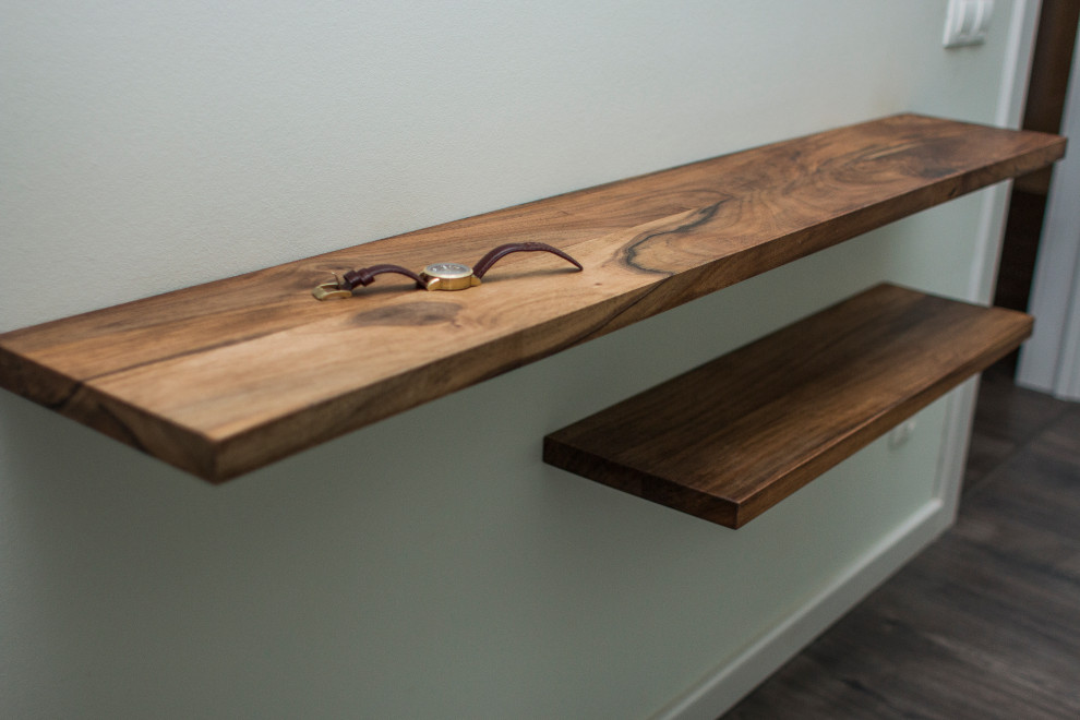 Орех и ретро.