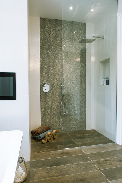 Bathroom contemporary-bathroom