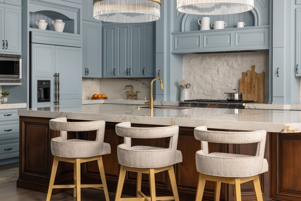 Transitional kitchen photo in Orange County