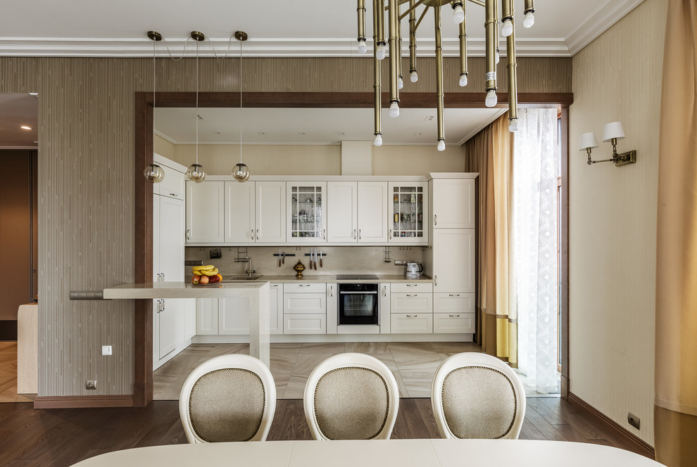 Transitional kitchen in Moscow.